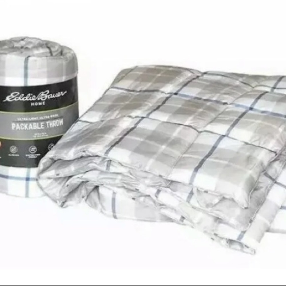 Eddie Bauer Primaloft Packable Down 60” x  70”